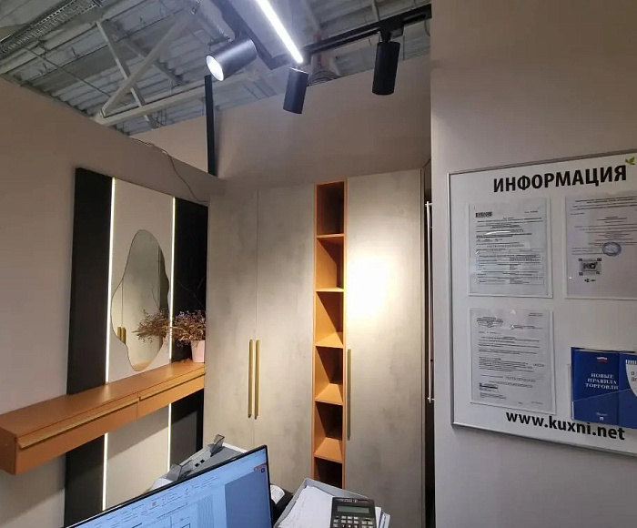 г. Аксай, Аксайский проспект, дом 21, ТЦ «Мир Ремонта», 2 этаж